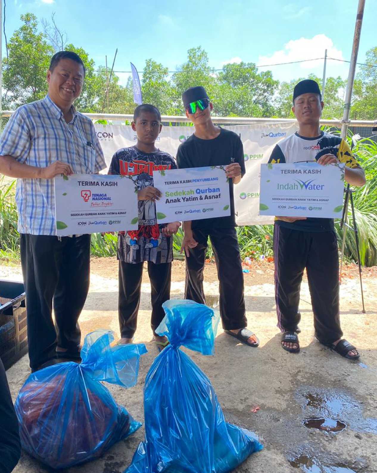 Agihan daging qurban